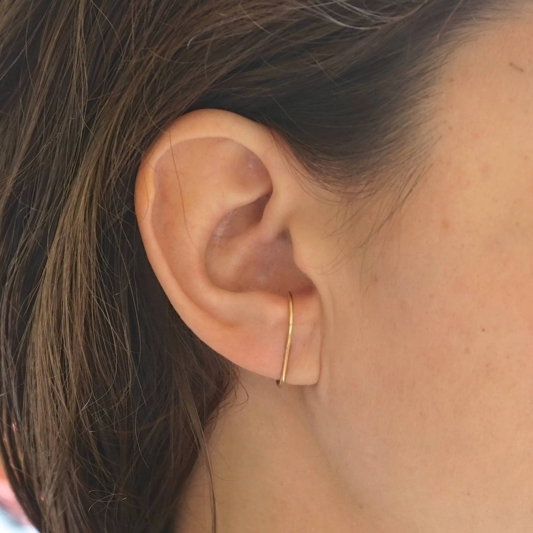 Double Round Ear Suspenders: Captivating Organic Shapes for Elegant Style 0233