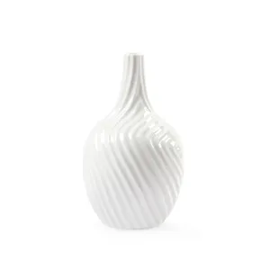 Dune Vase / Cool White