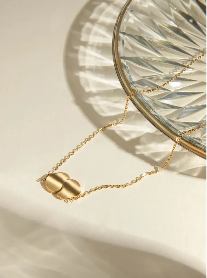 Geometric Curve Necklace