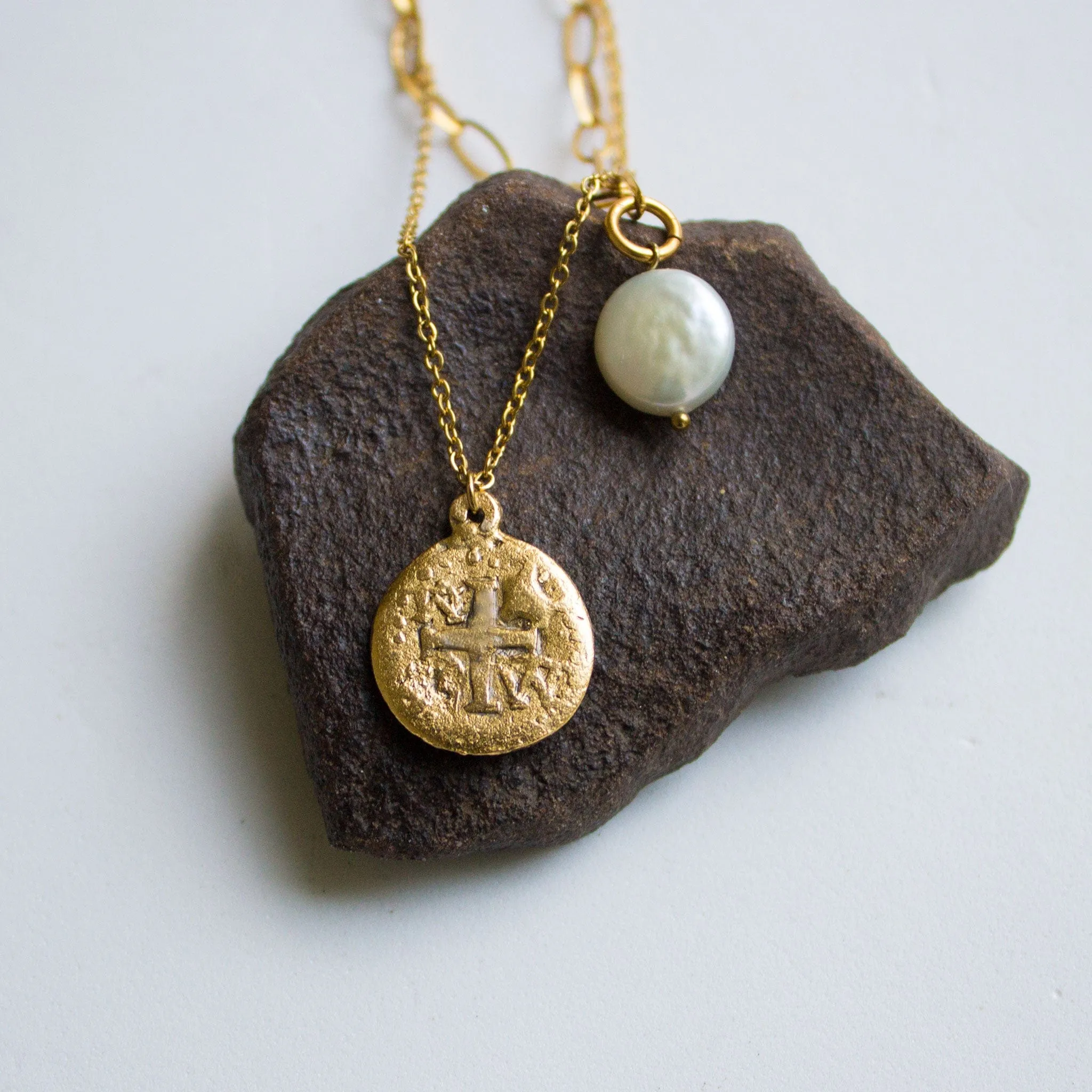 He'lie Pearl Pendant Necklace