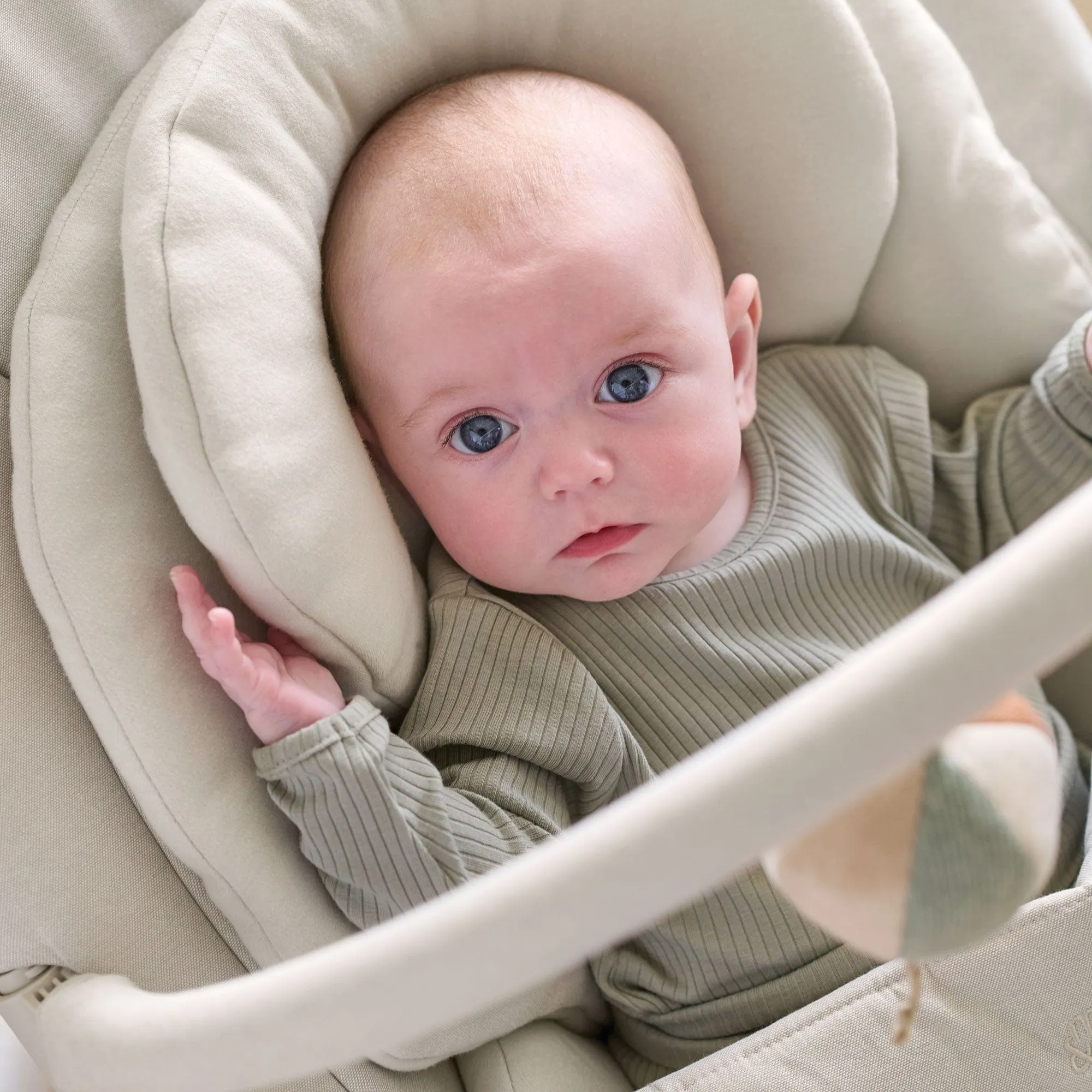 Mamas & Papas Alto Smart Swing in Cashmere