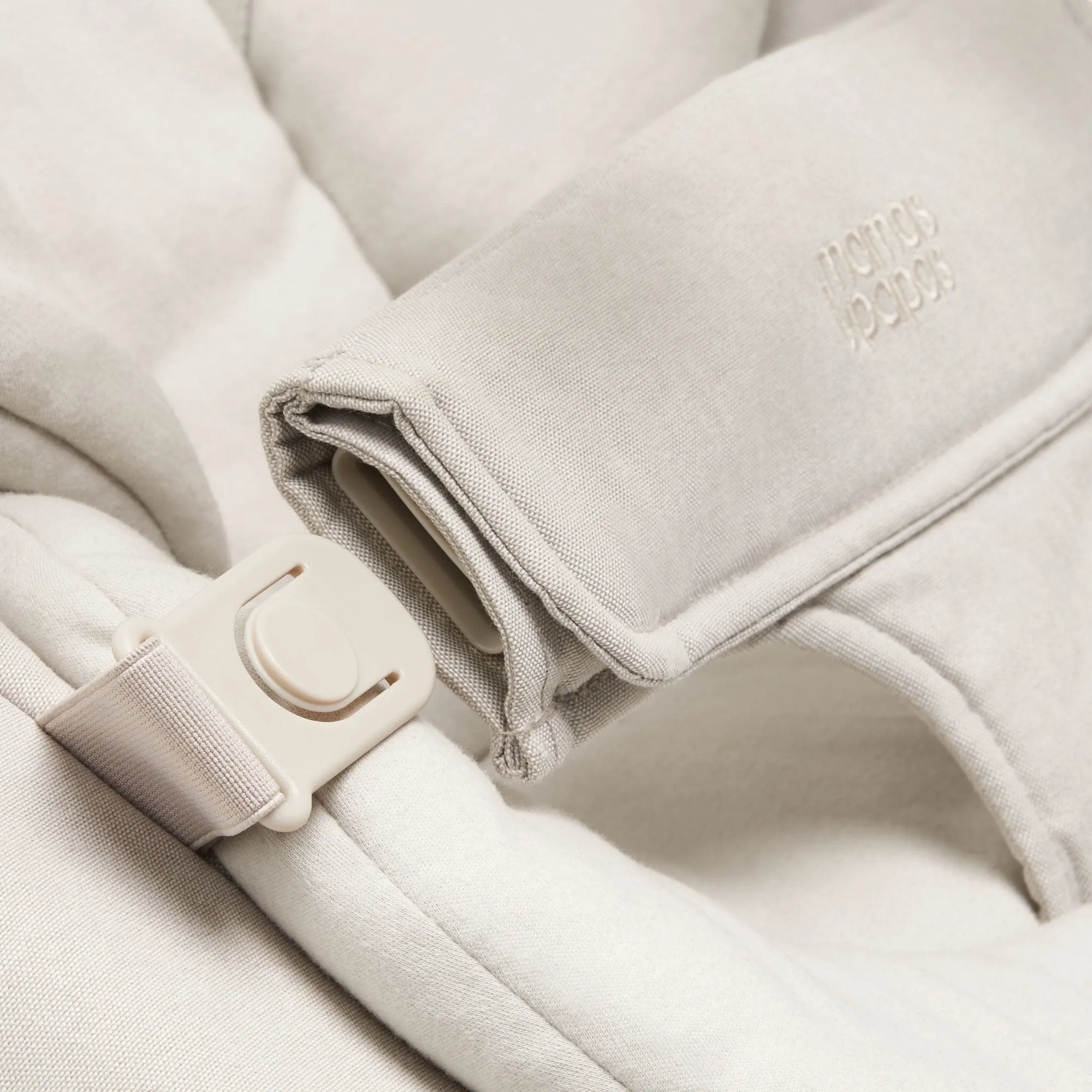 Mamas & Papas Alto Smart Swing in Cashmere