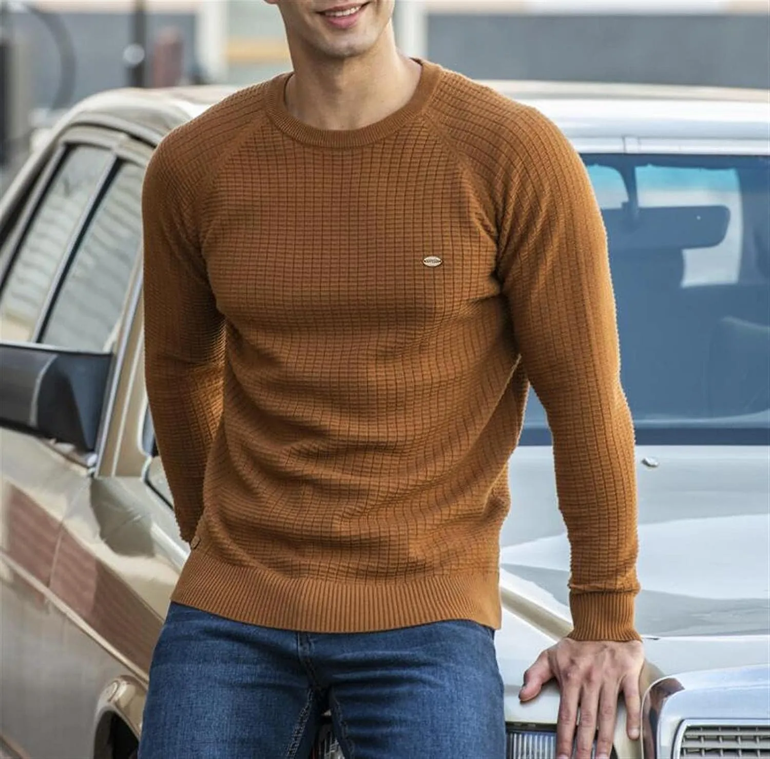 Men’s Textured Knit Crew Neck Jumper – Classic Style with a Modern Edge