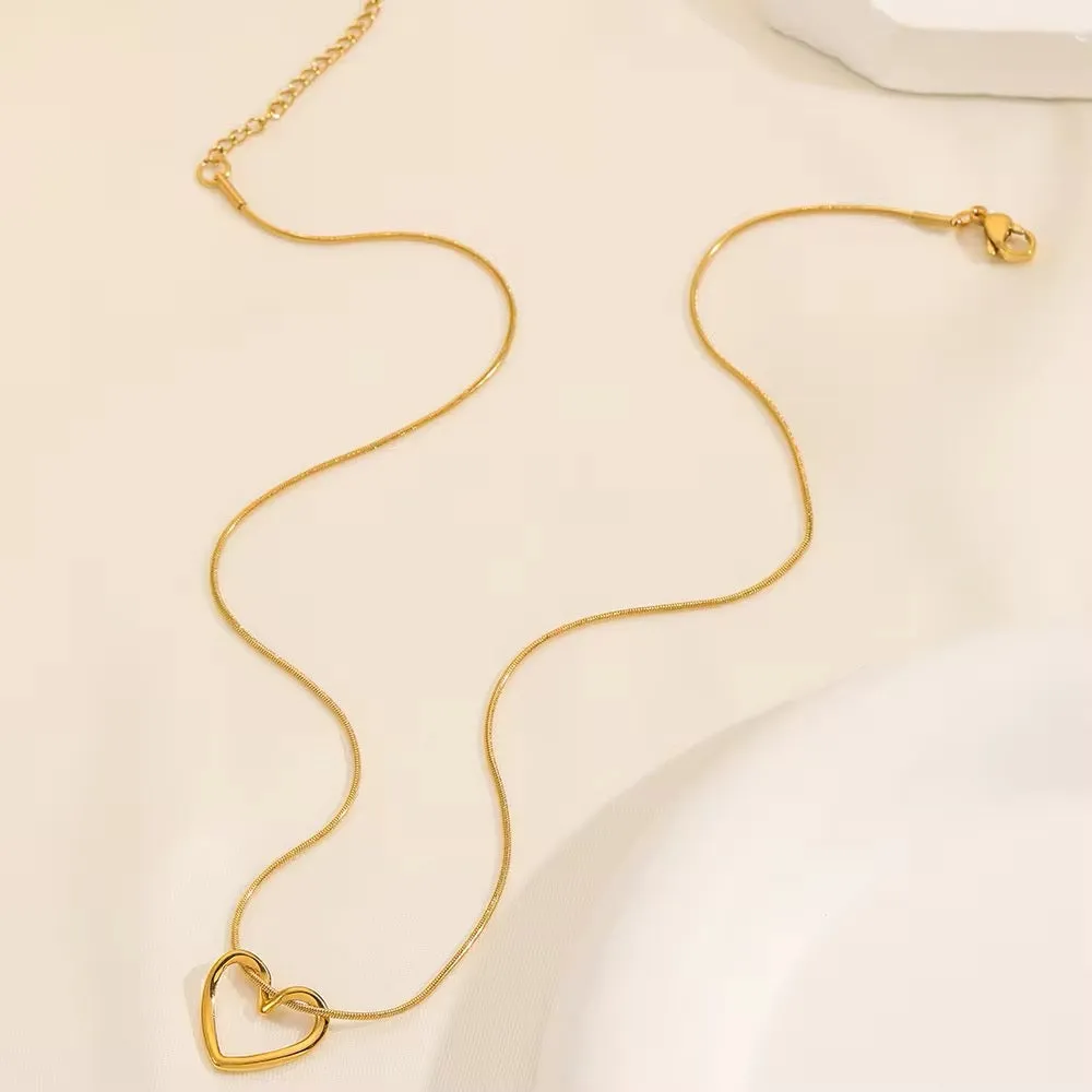 Mini Hollow Twist Heart Pendant Necklace
