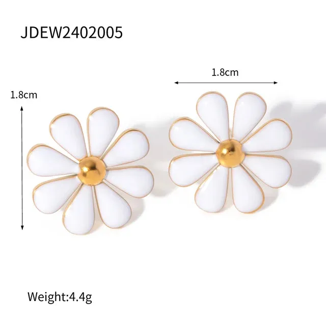 Minimalist Light Luxury White Oil Dripping Eight-Petal Flower Daisy Stud Earrings