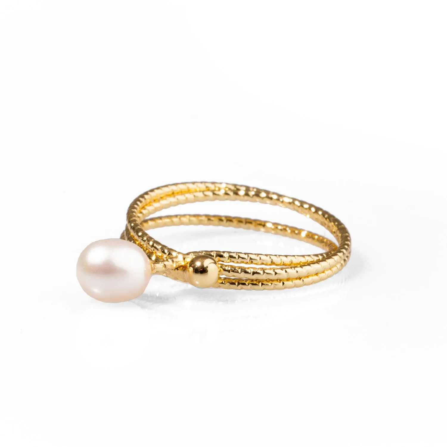 Minimalist Pearl & Gold Elegant Cocktail Ring