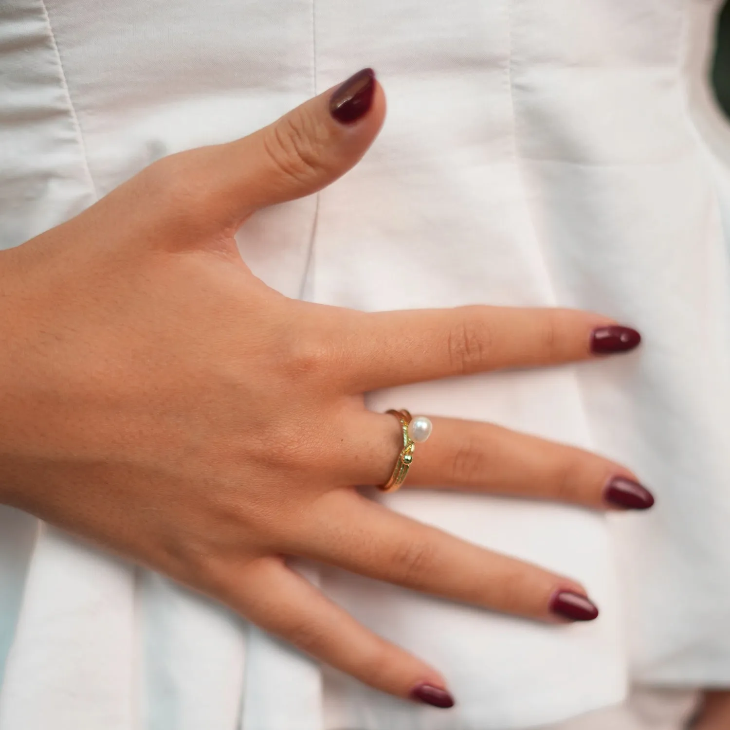 Minimalist Pearl & Gold Elegant Cocktail Ring