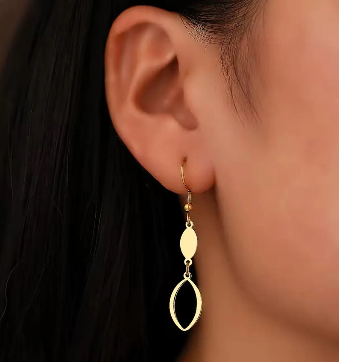 Oval Dangling Earrings