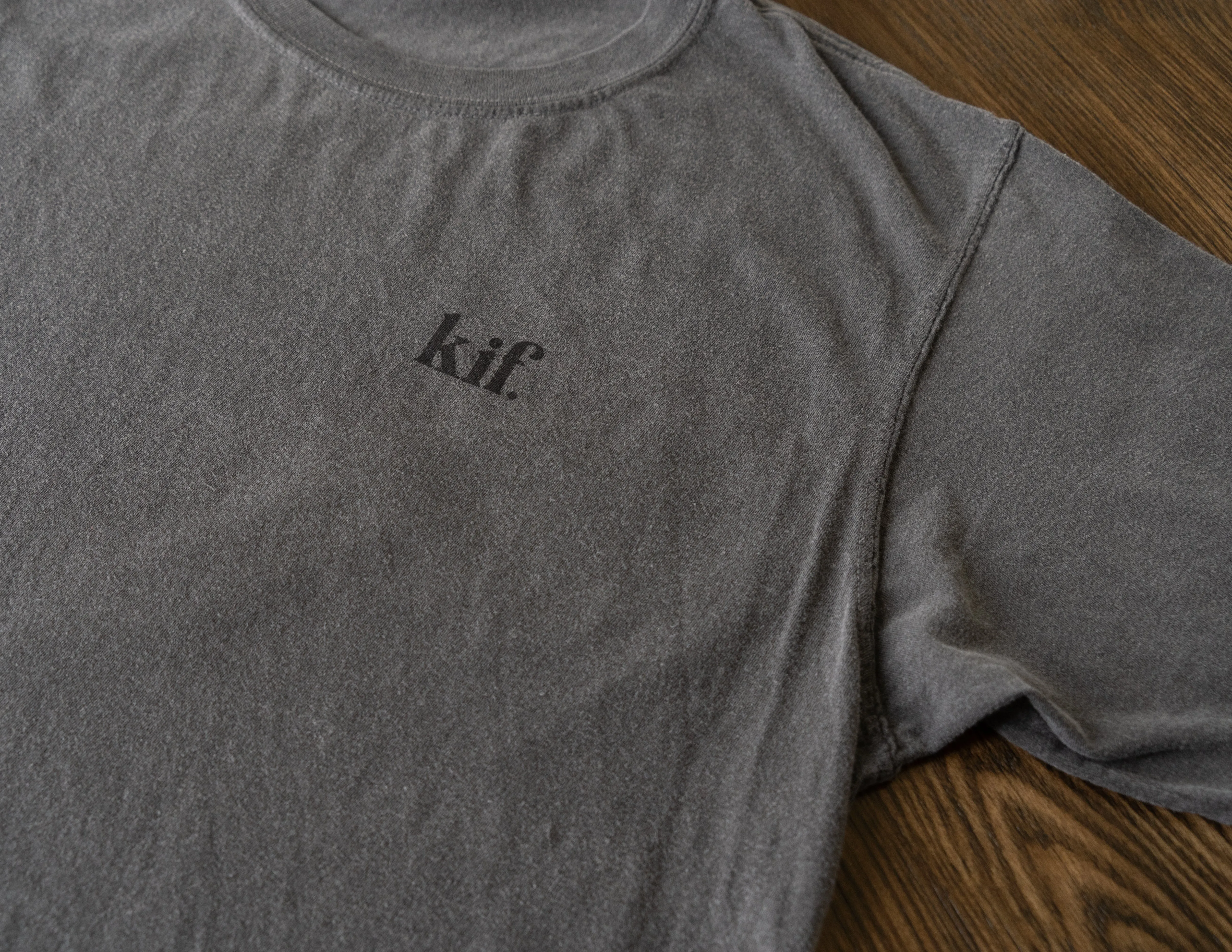 SIMPLE TEE