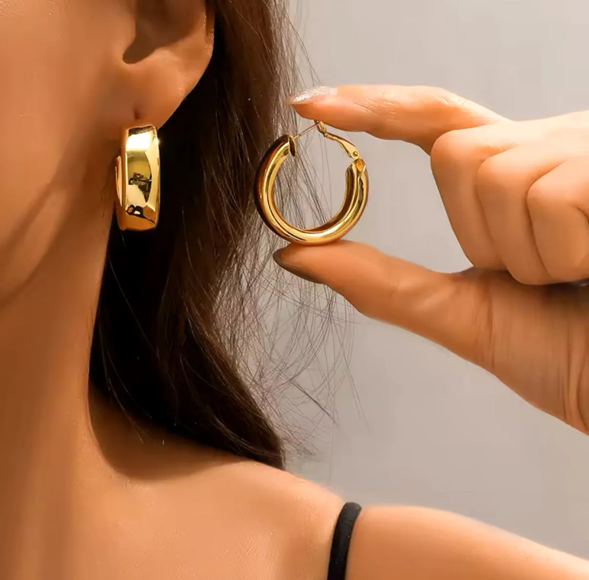 Simple Thick Hoop Earrings
