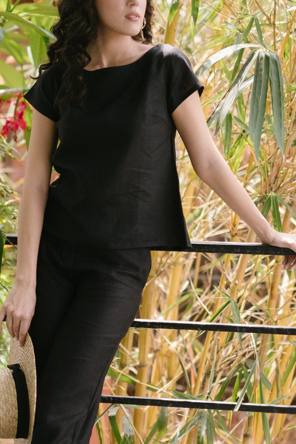 The Linen Boat Neck Top