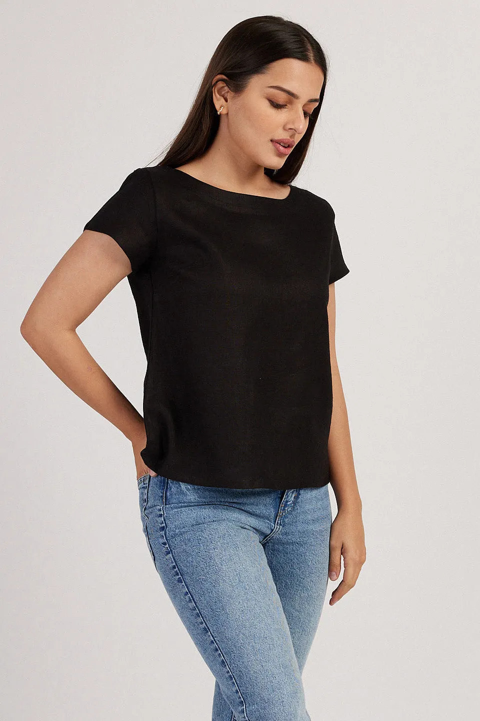 The Linen Boat Neck Top